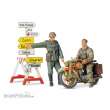 Tamiya 300035241 - 1:35 Diorama-Set Motorrad m.Wegwei.(2)